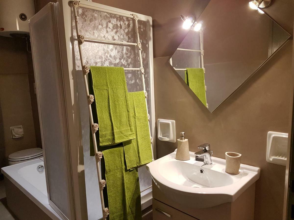 Saint George'S House Centro-Stazione-Ospedali Apartman Alessandria Kültér fotó